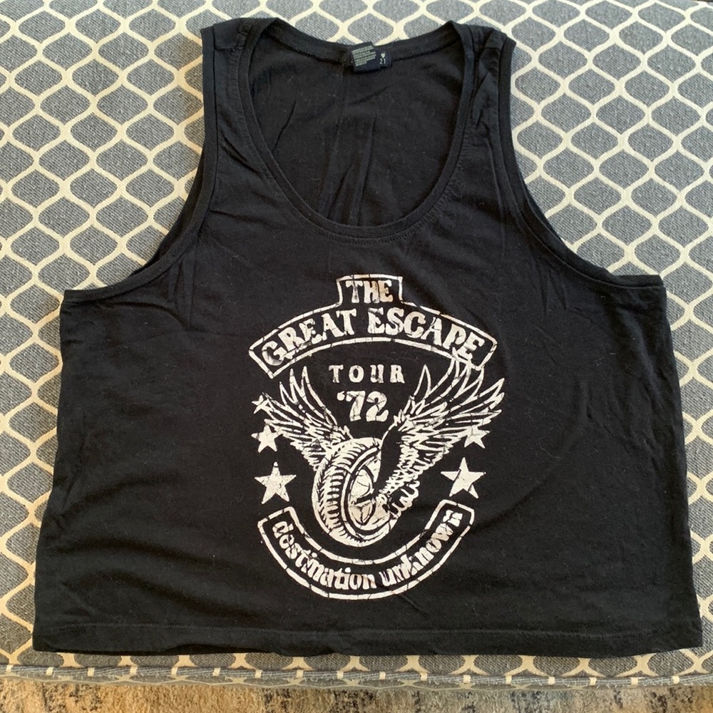 Graphic Crop Top